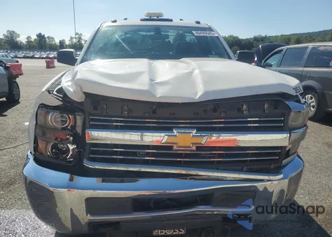 2015 Chevrolet Silverado K2500 Heavy Duty из США, поврежденный, VIN 1GC0KUEG5FZ142467